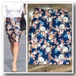 {J. Crew} Vintage Floral Pencil Skirt Ltd Edition EUC Stunning 🤩